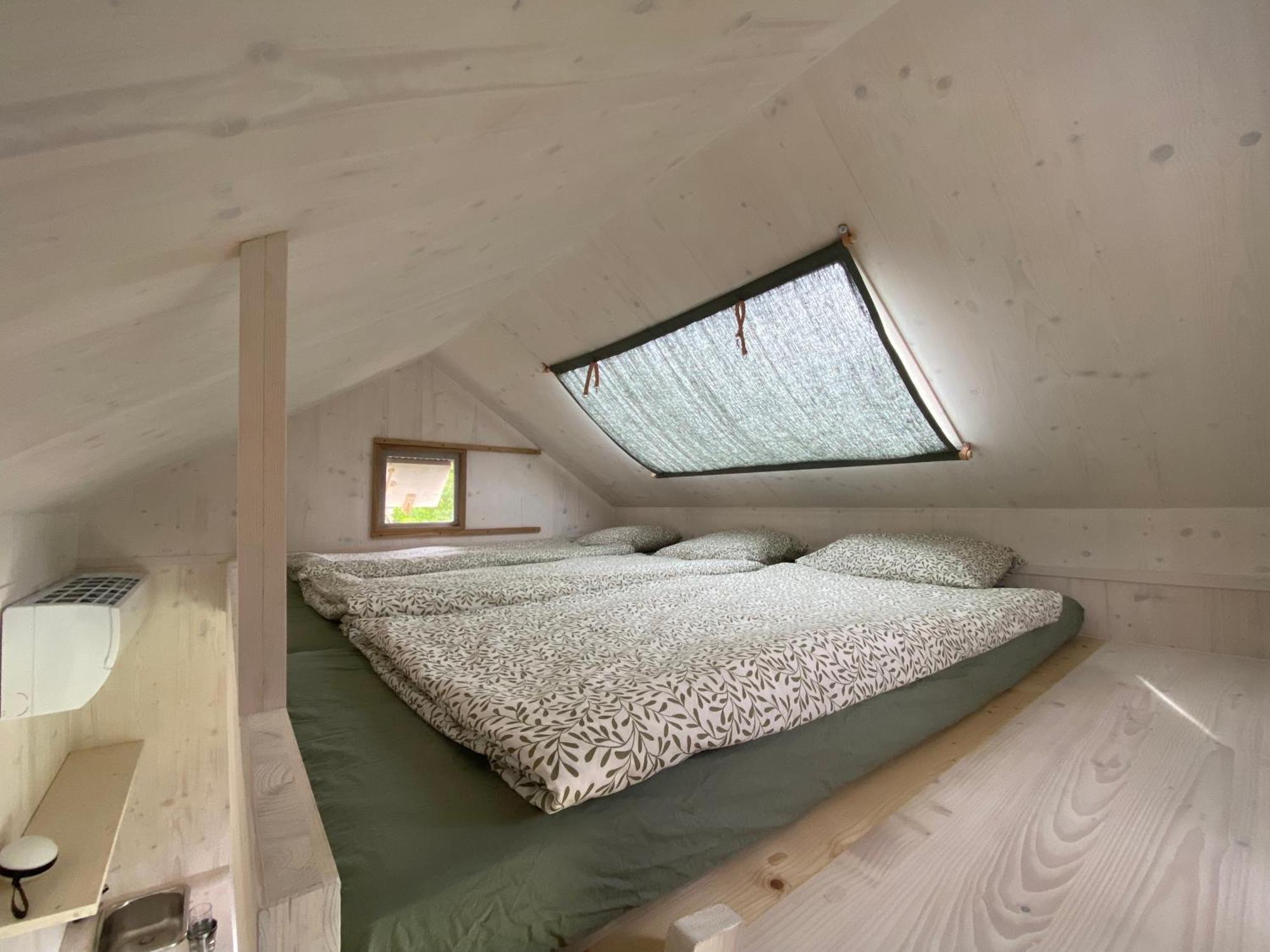 Prague Camping Dzban エクステリア 写真