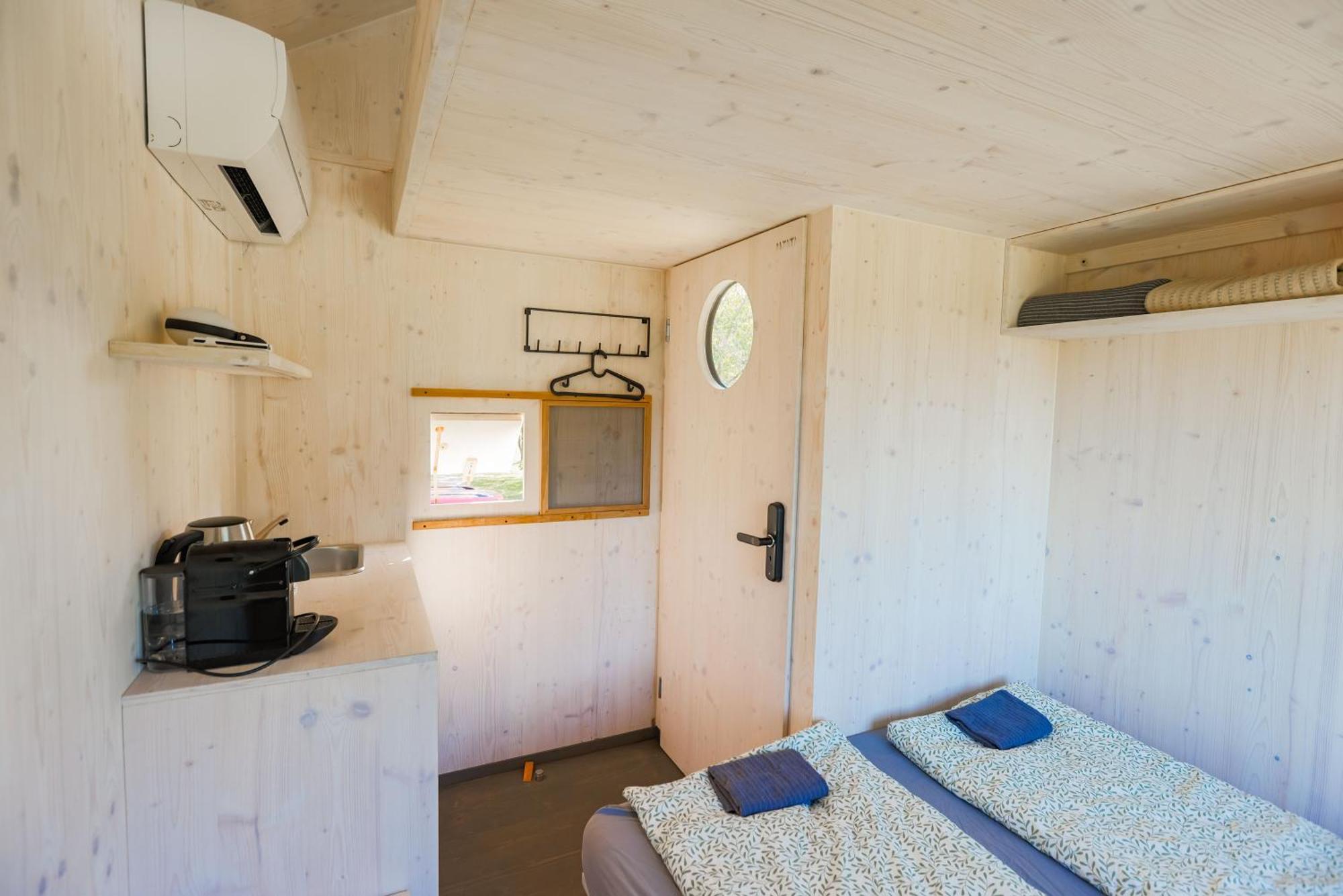 Prague Camping Dzban エクステリア 写真